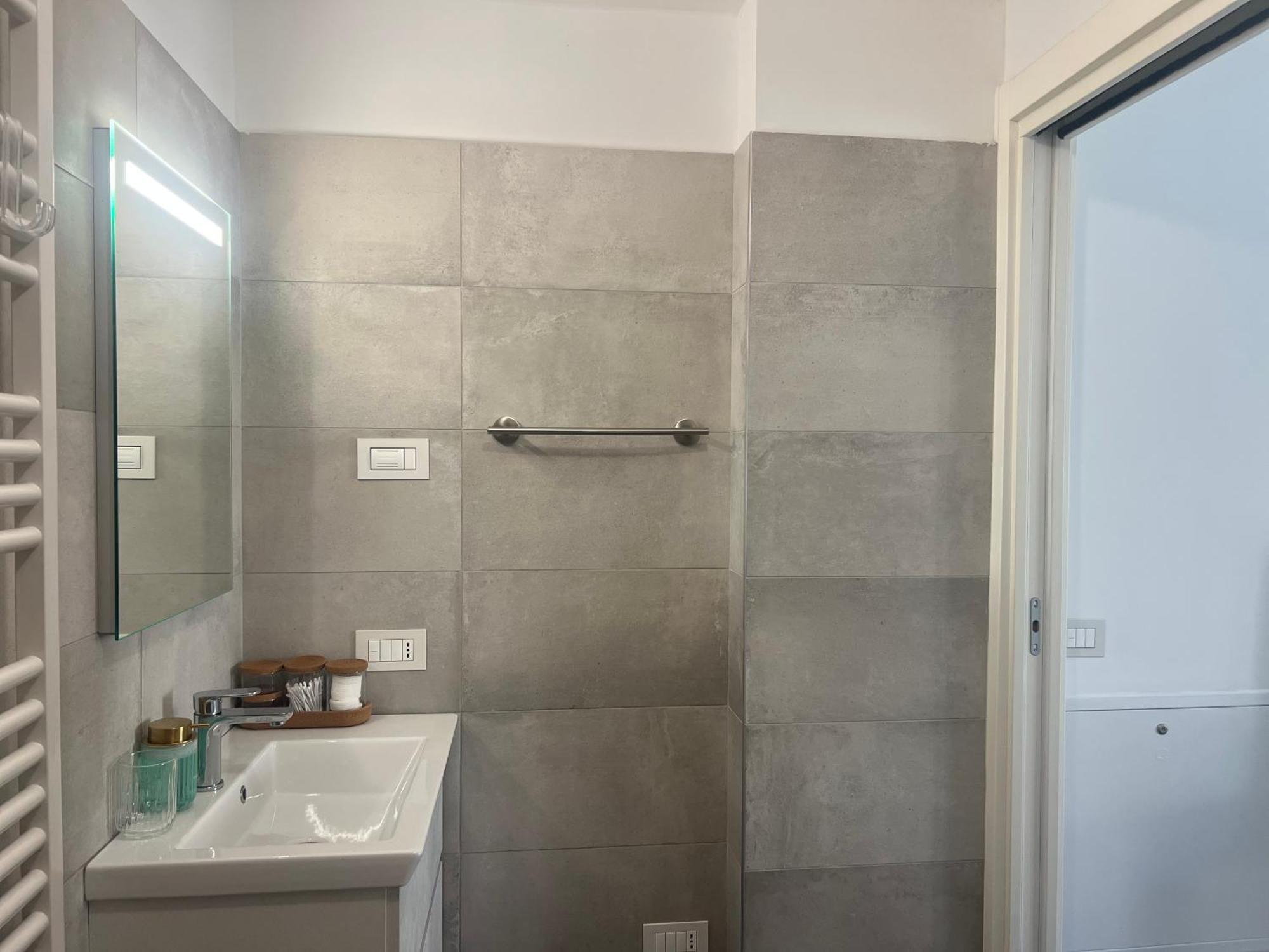 Regina Milano In Melegnano - Wifi, Breakfast Box And Terrace Apartment Exterior photo